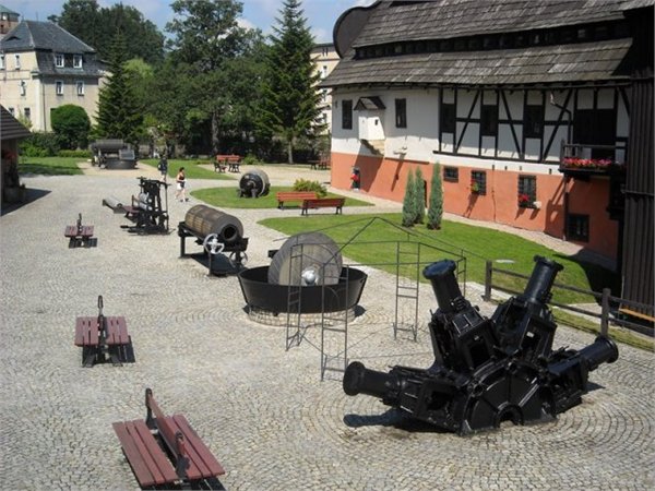 מוזאון לנייר ותעשיית יצור נייר ב Duszniki Zdroj
