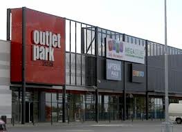 מרכז קניות עודפים Outlet Park Szczecin